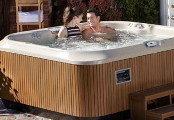 Jacuzzi Outdoor Spas